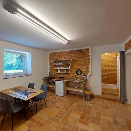 Coola Apartma *
